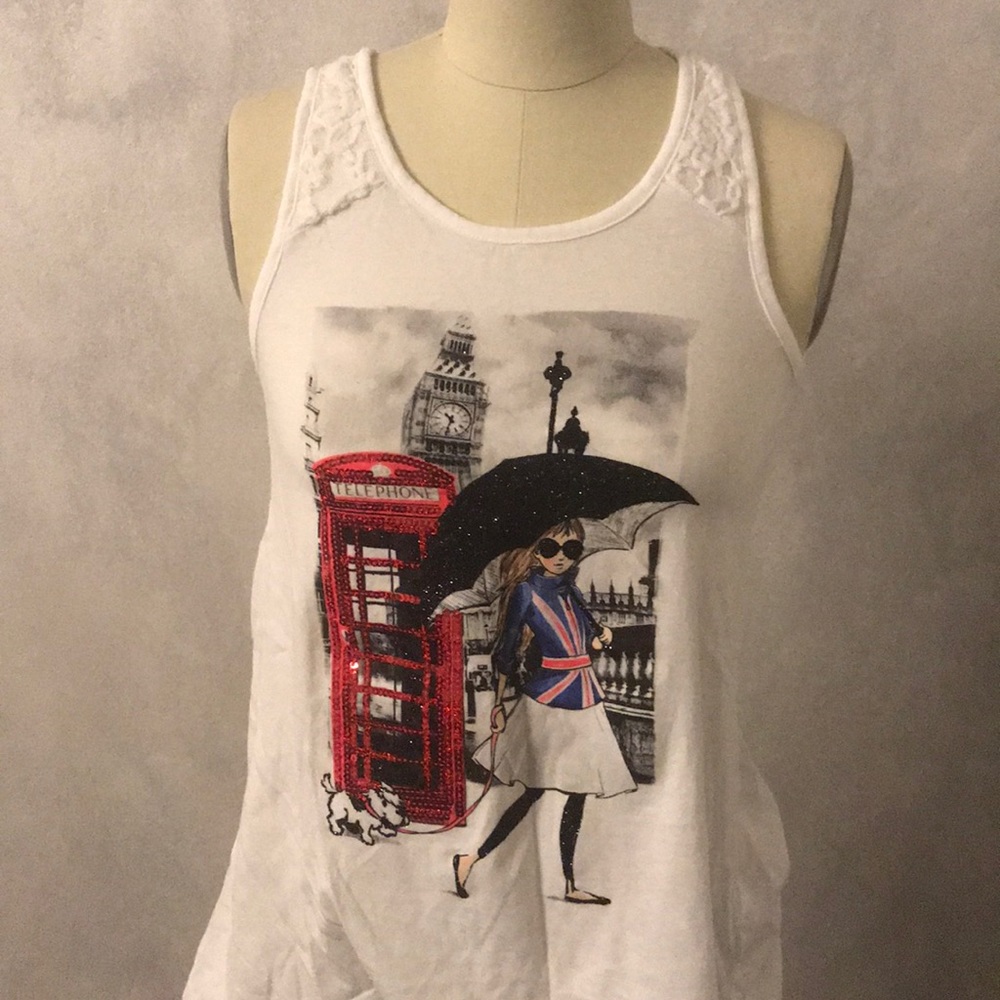 Girls’ London graphic tank.